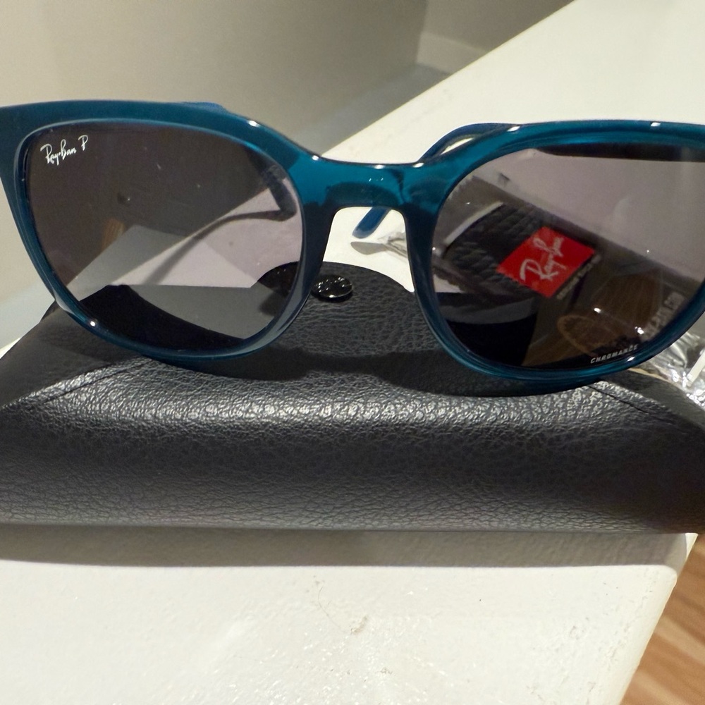 Ray-Ban Teal Sunglasses